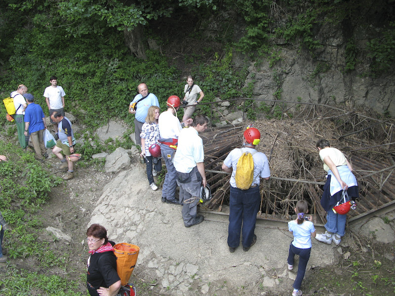 Ogled Planinskega polja in jam ob njem